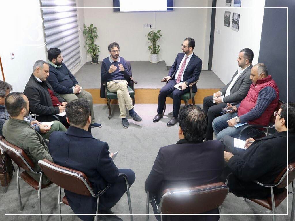 عقد مركز رواق بغداد للسياسات العامة حلقة نقاشية بعنوان " حرب اليمن: تأثيرات الوضع الدولي وامكانيات انهاء الصراع"