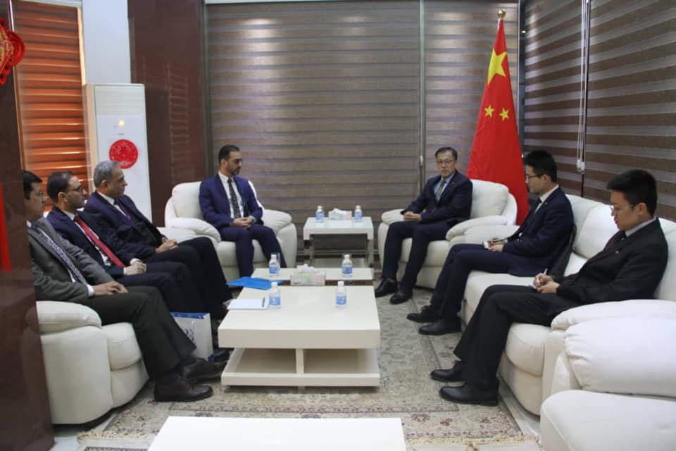 A delegation from Rewaq Baghdad Center for Public Policy visited the Chinese Embassy and met with His Excellency Ambassador Zhang Tao