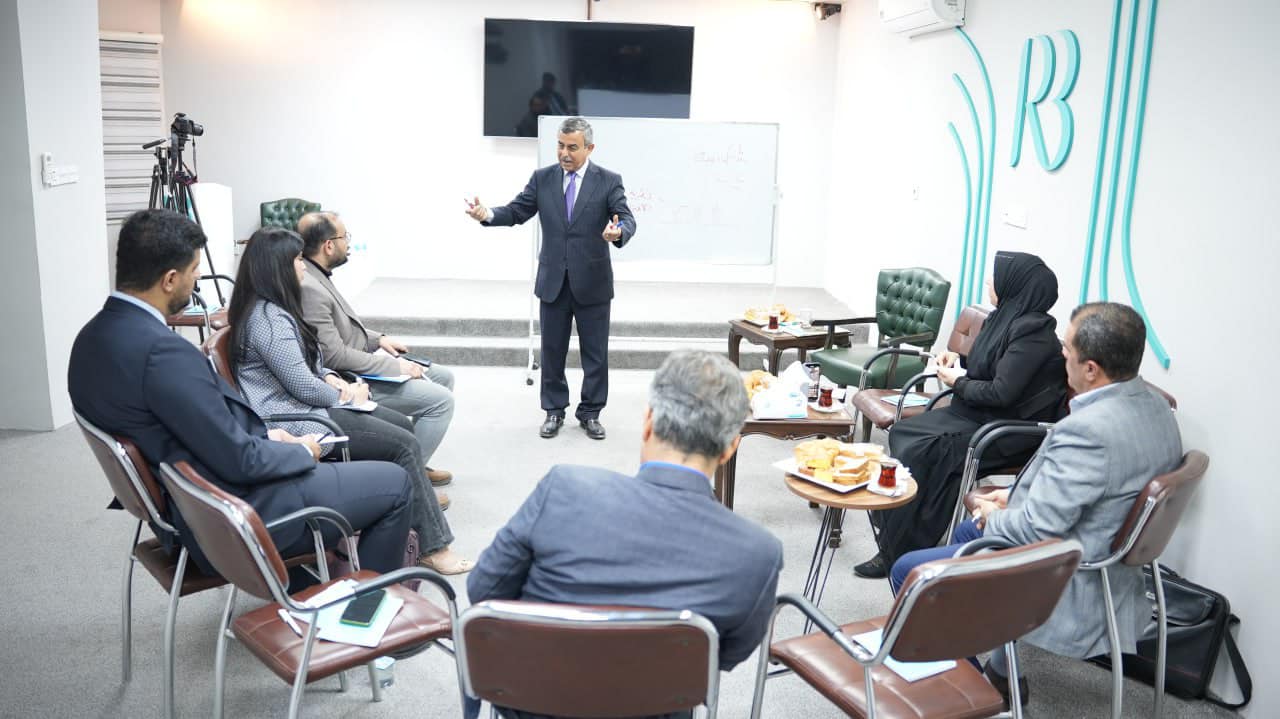 Baghdad Gallery holds a workshop on how to conduct qualitative research,,